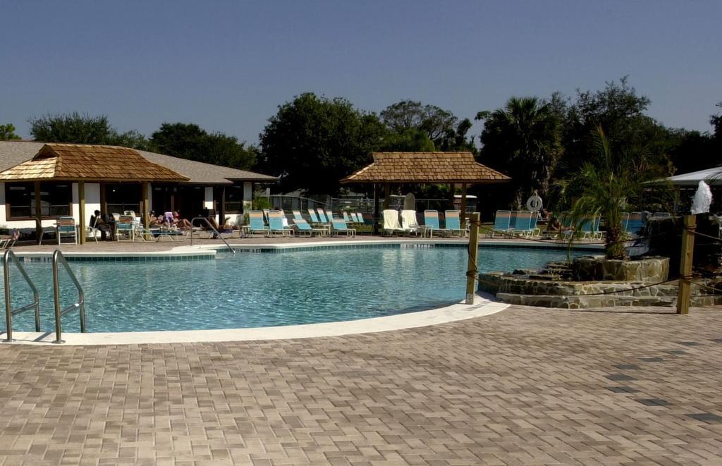 Cypress Cove Nudist Resort Poinciana Exteriör bild