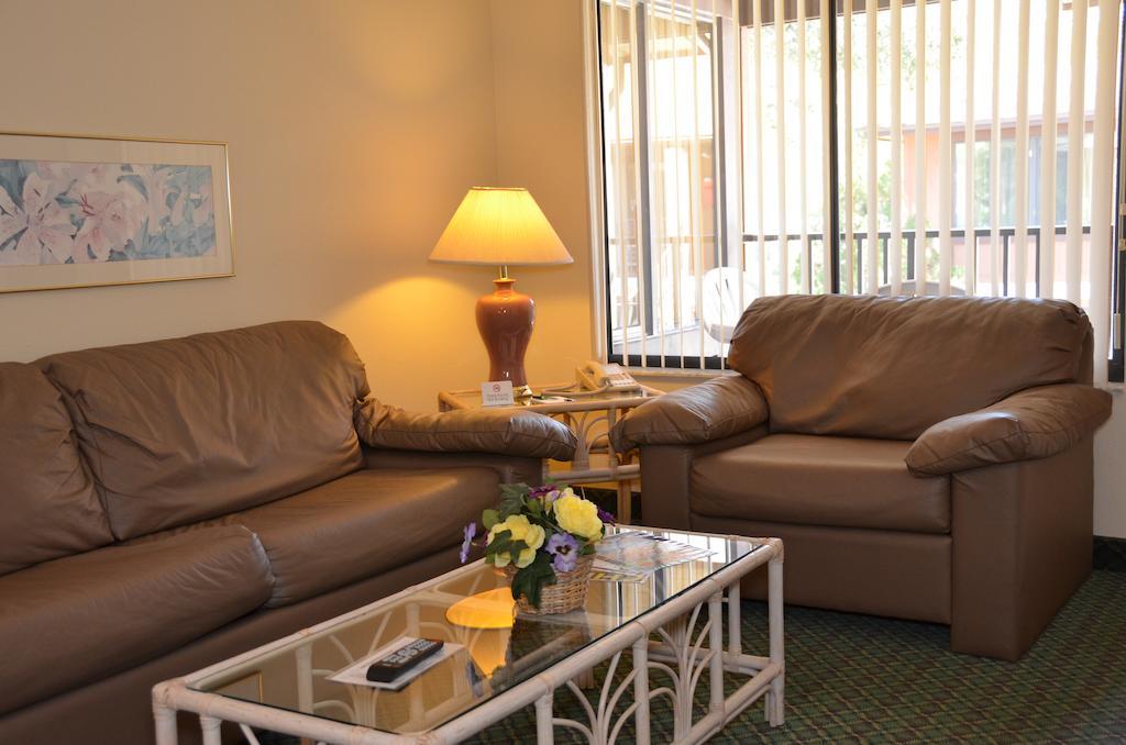 Cypress Cove Nudist Resort Poinciana Rum bild