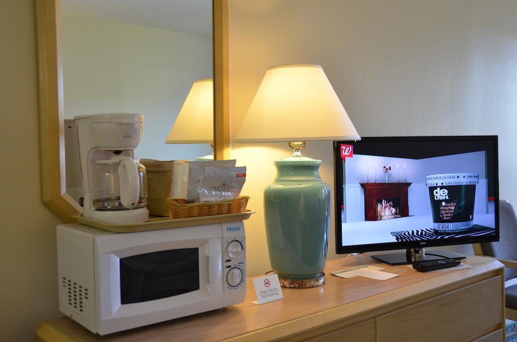 Cypress Cove Nudist Resort Poinciana Rum bild