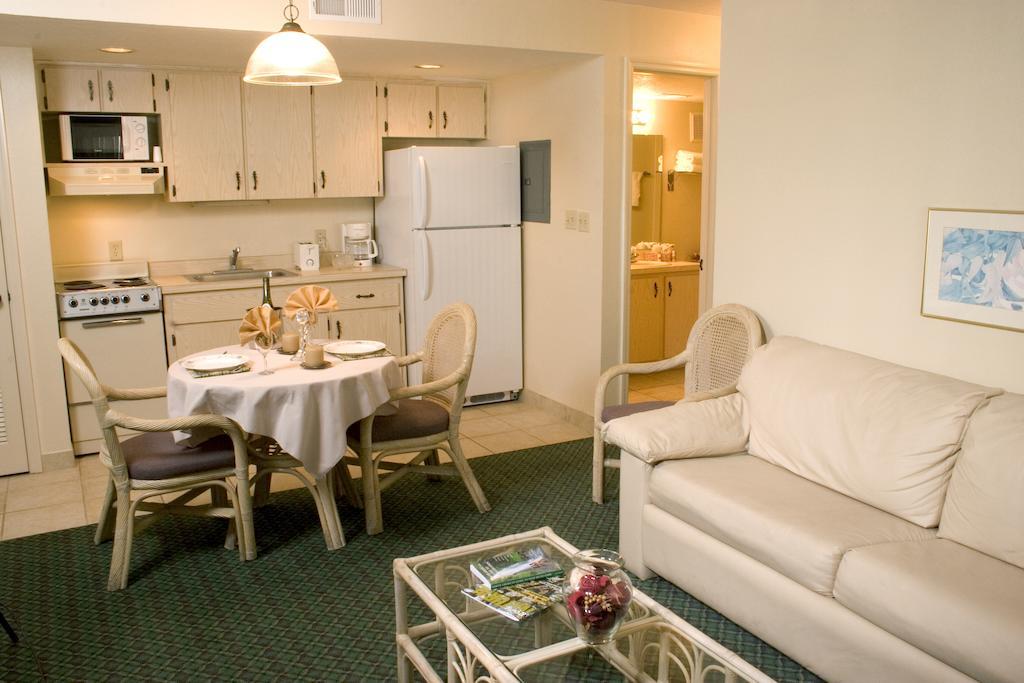 Cypress Cove Nudist Resort Poinciana Rum bild